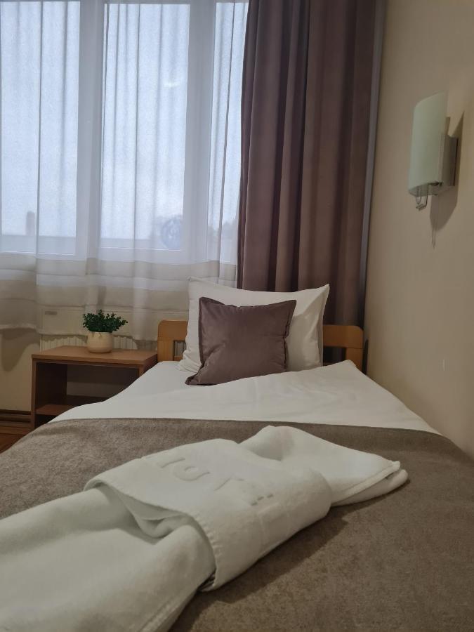 Garni Hotel Alma Pirot Dış mekan fotoğraf